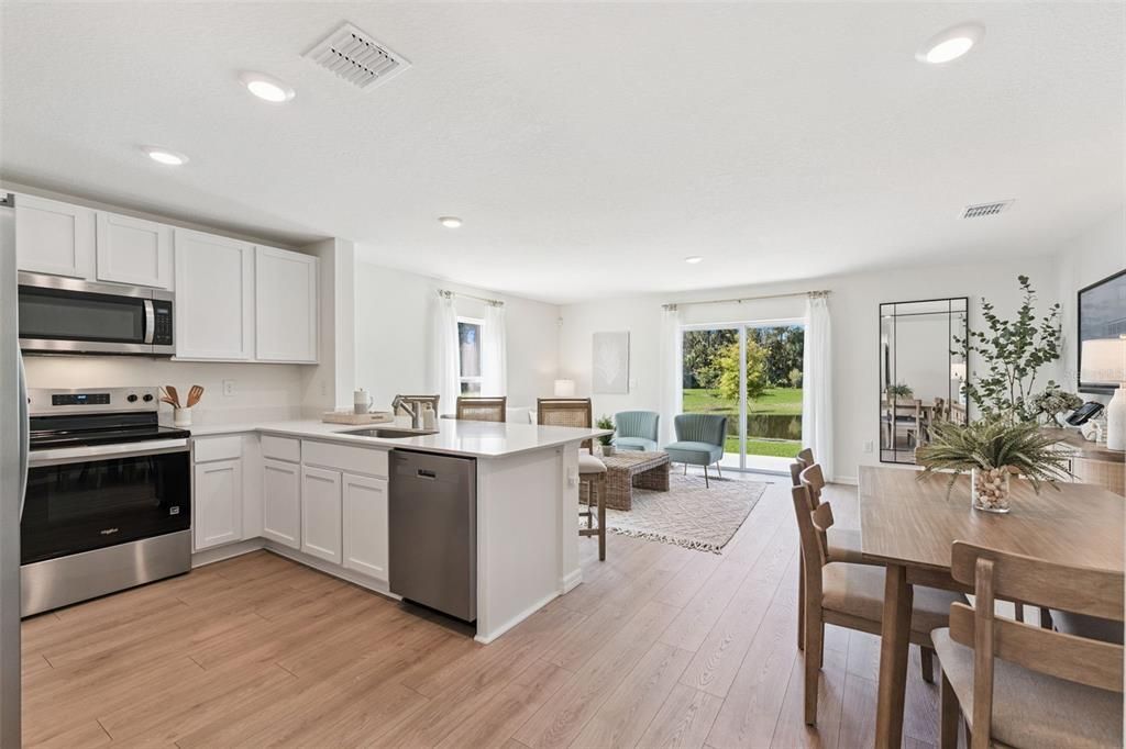 Active With Contract: $259,990 (3 beds, 2 baths, 1463 Square Feet)