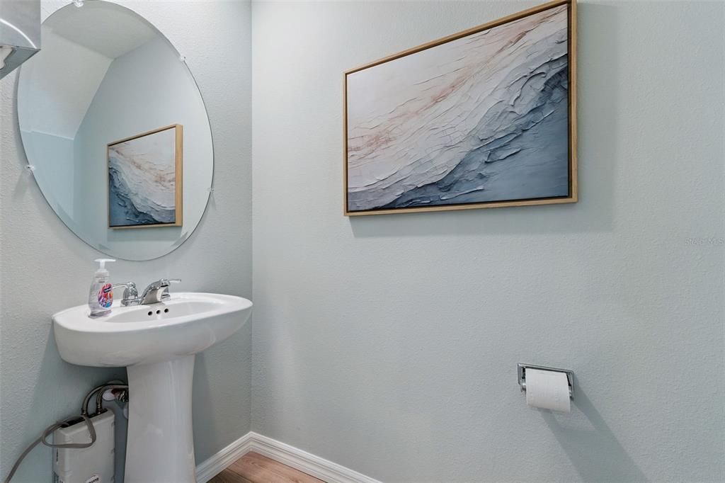 Active With Contract: $259,990 (3 beds, 2 baths, 1463 Square Feet)