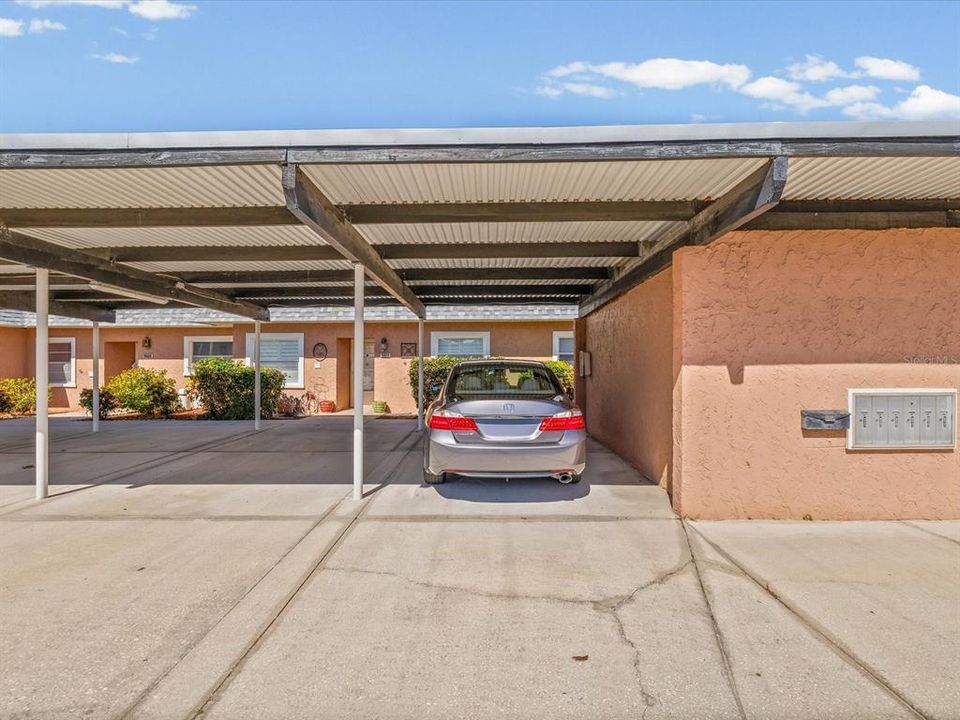 For Sale: $249,900 (2 beds, 2 baths, 1288 Square Feet)