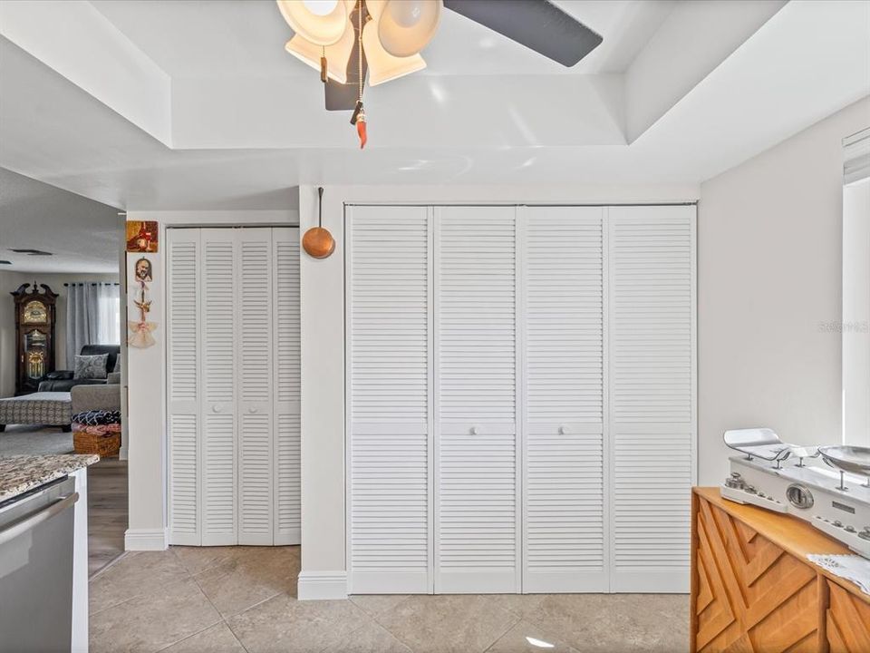 For Sale: $249,900 (2 beds, 2 baths, 1288 Square Feet)