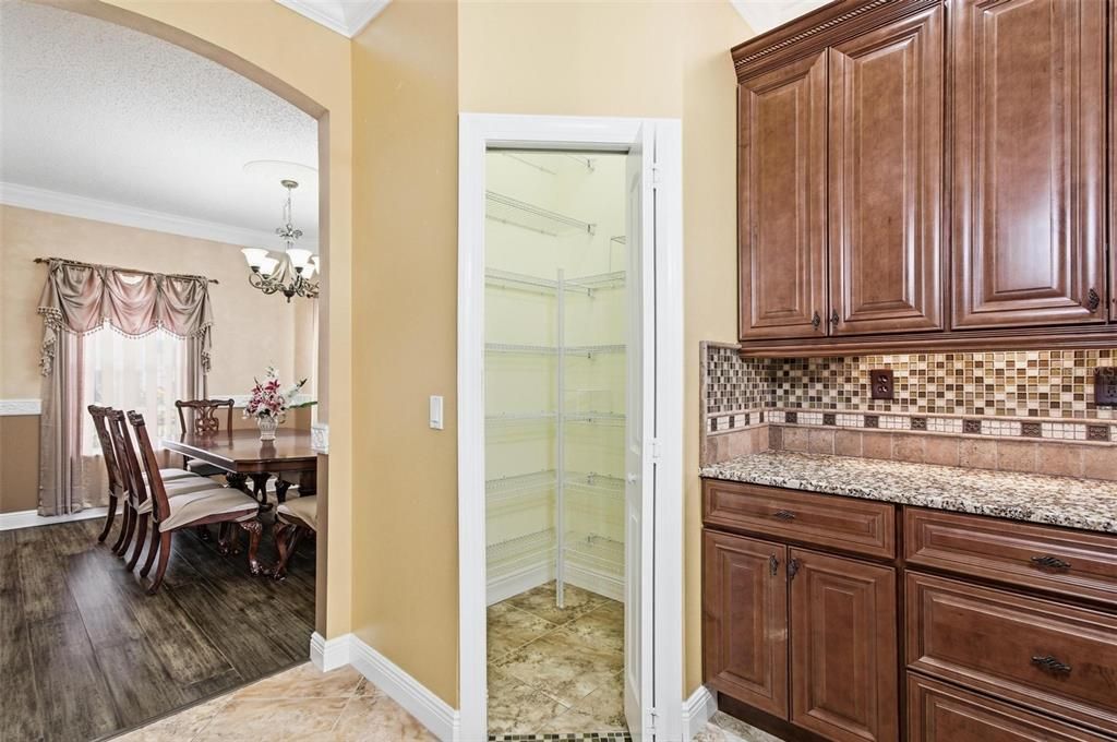 For Sale: $419,999 (4 beds, 2 baths, 2237 Square Feet)