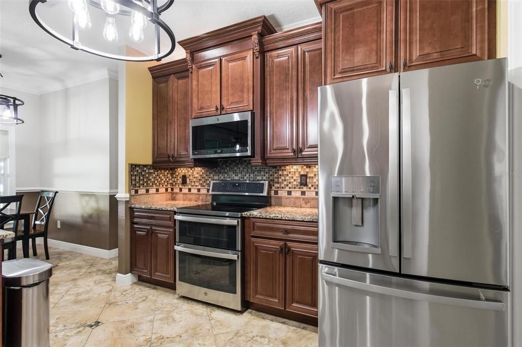 For Sale: $419,999 (4 beds, 2 baths, 2237 Square Feet)