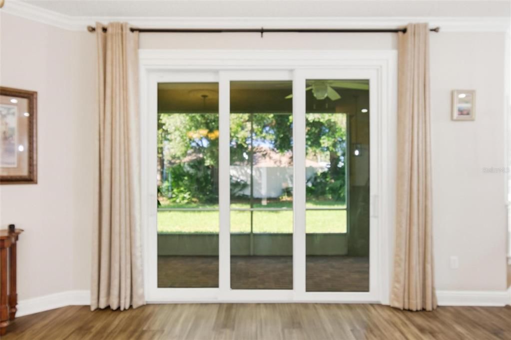 For Sale: $419,999 (4 beds, 2 baths, 2237 Square Feet)