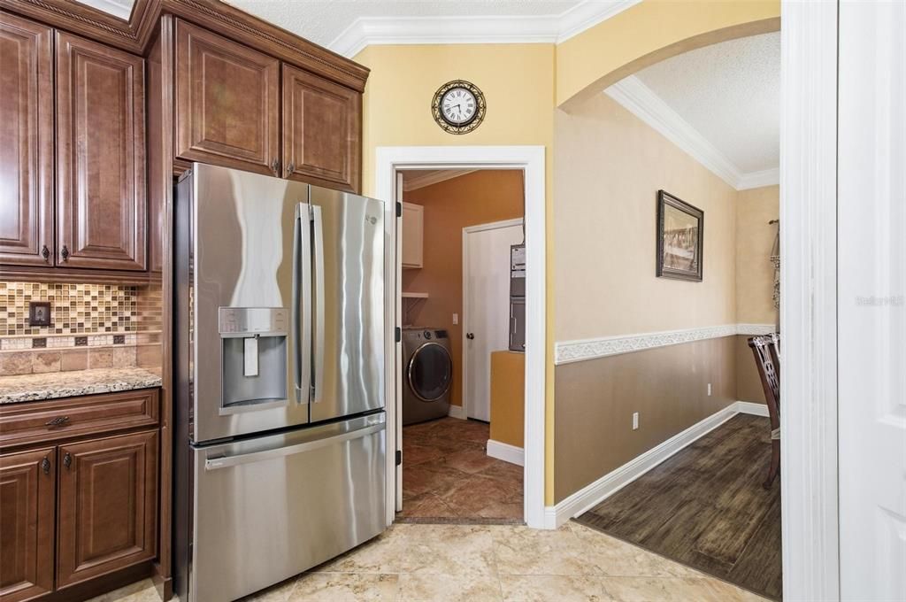 For Sale: $419,999 (4 beds, 2 baths, 2237 Square Feet)