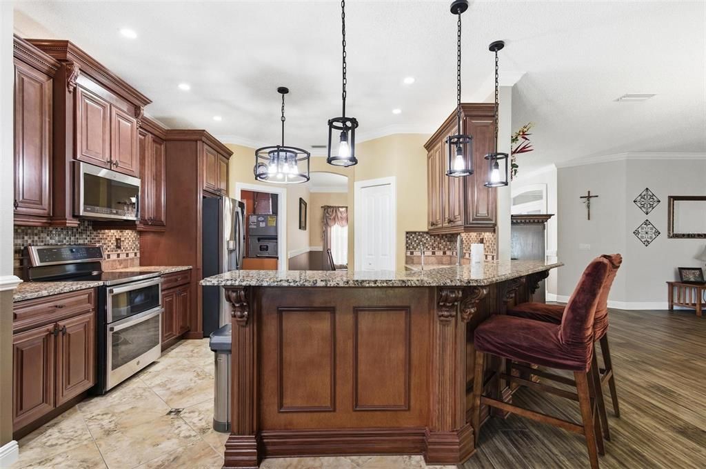 For Sale: $419,999 (4 beds, 2 baths, 2237 Square Feet)