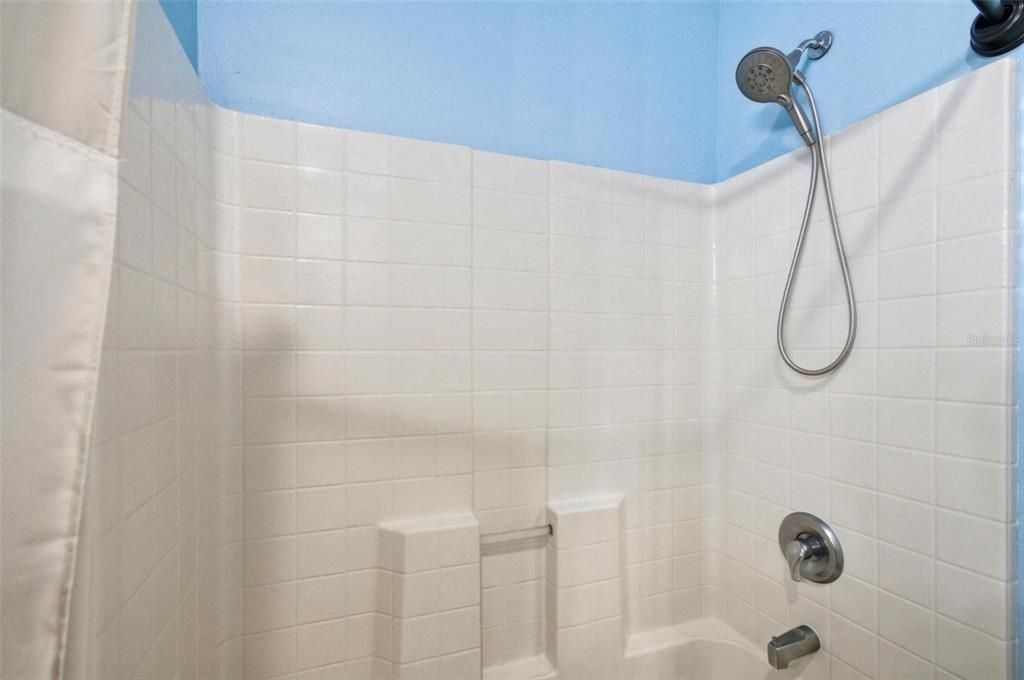 For Sale: $419,999 (4 beds, 2 baths, 2237 Square Feet)