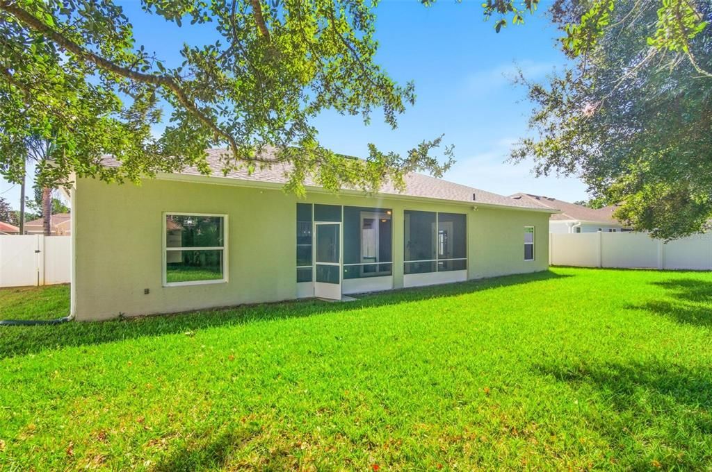 For Sale: $419,999 (4 beds, 2 baths, 2237 Square Feet)