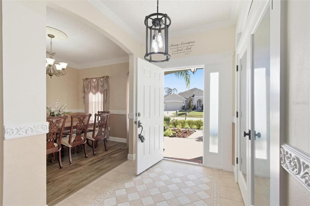 For Sale: $419,999 (4 beds, 2 baths, 2237 Square Feet)