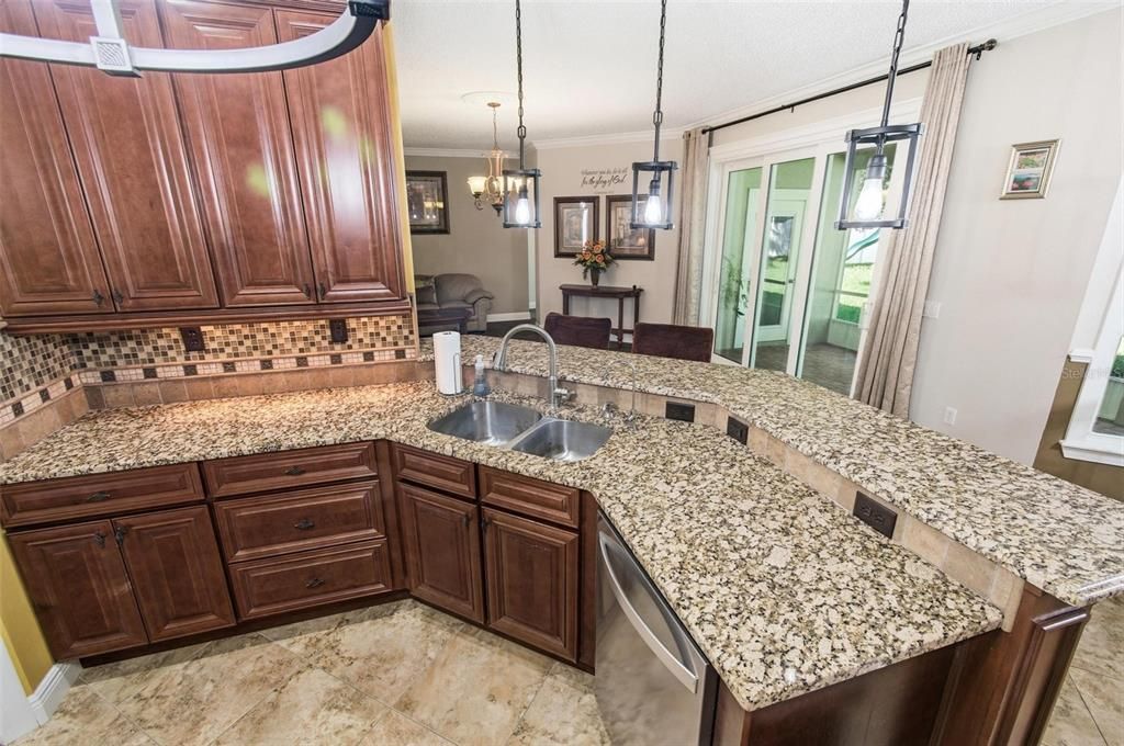 For Sale: $419,999 (4 beds, 2 baths, 2237 Square Feet)