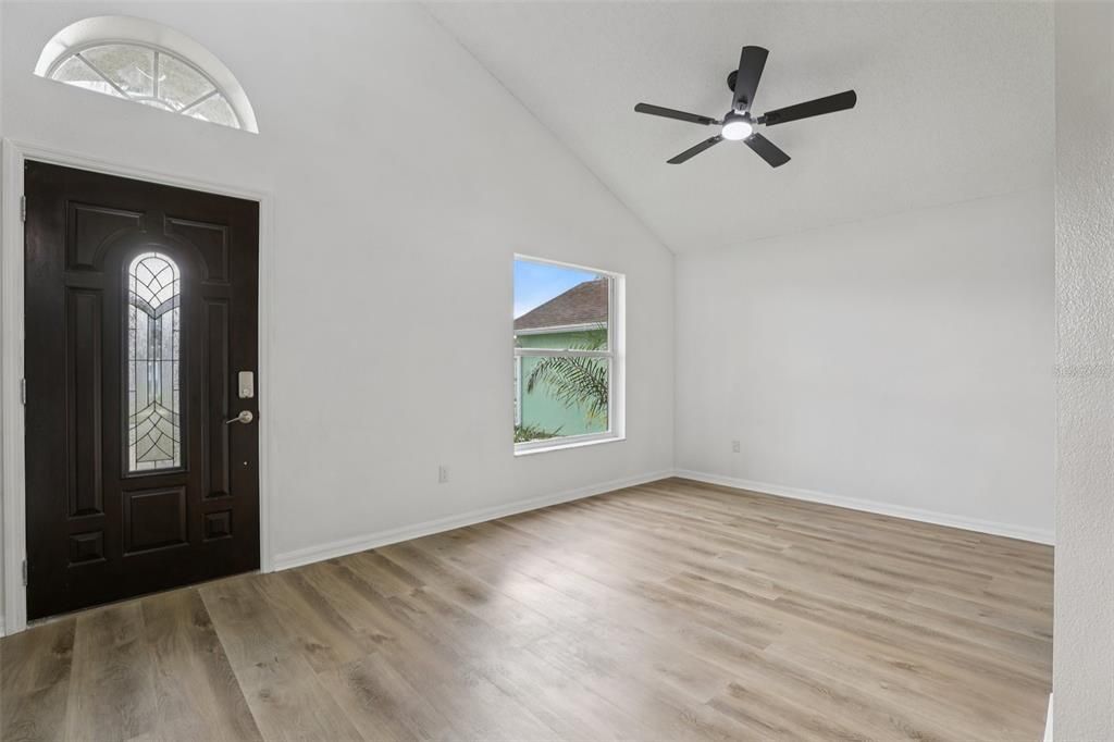 Active With Contract: $424,900 (4 beds, 2 baths, 1910 Square Feet)