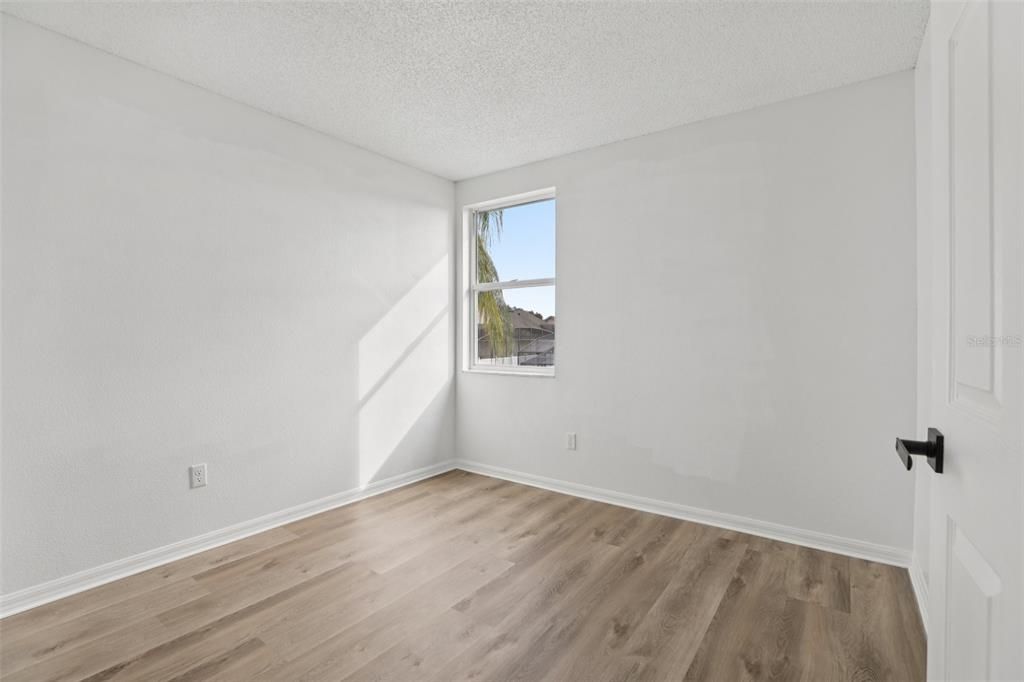 Active With Contract: $424,900 (4 beds, 2 baths, 1910 Square Feet)