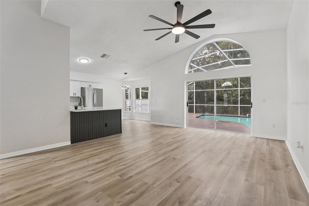 Active With Contract: $424,900 (4 beds, 2 baths, 1910 Square Feet)