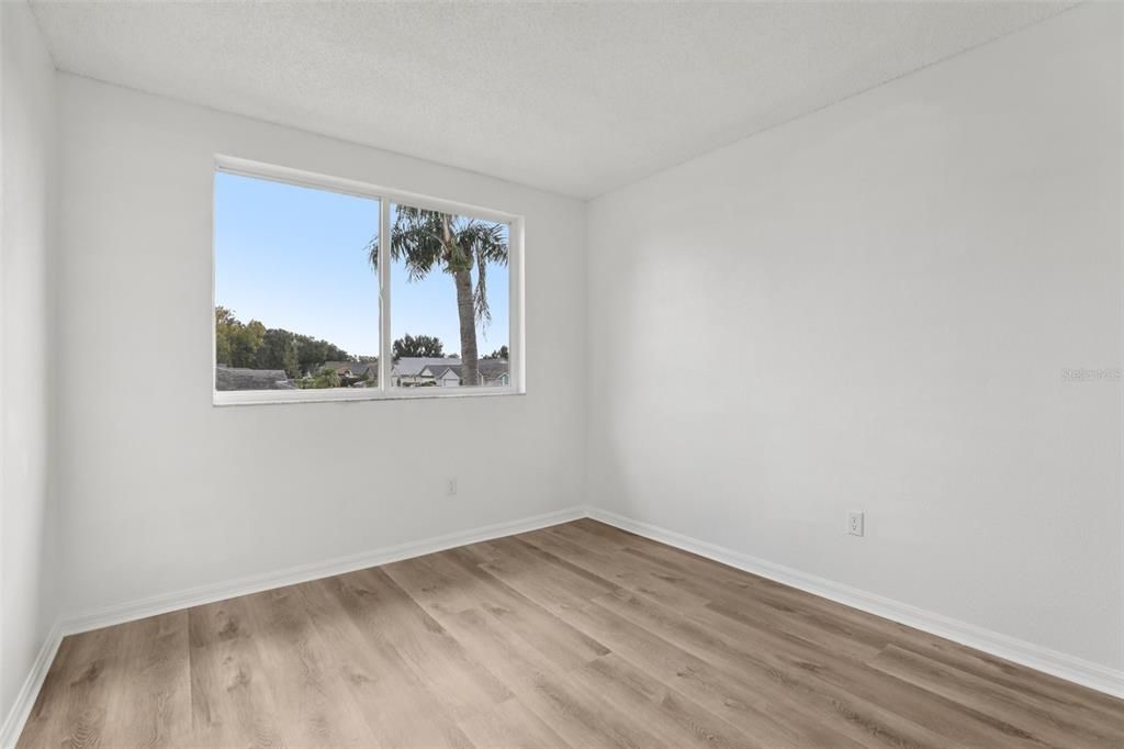 Active With Contract: $424,900 (4 beds, 2 baths, 1910 Square Feet)