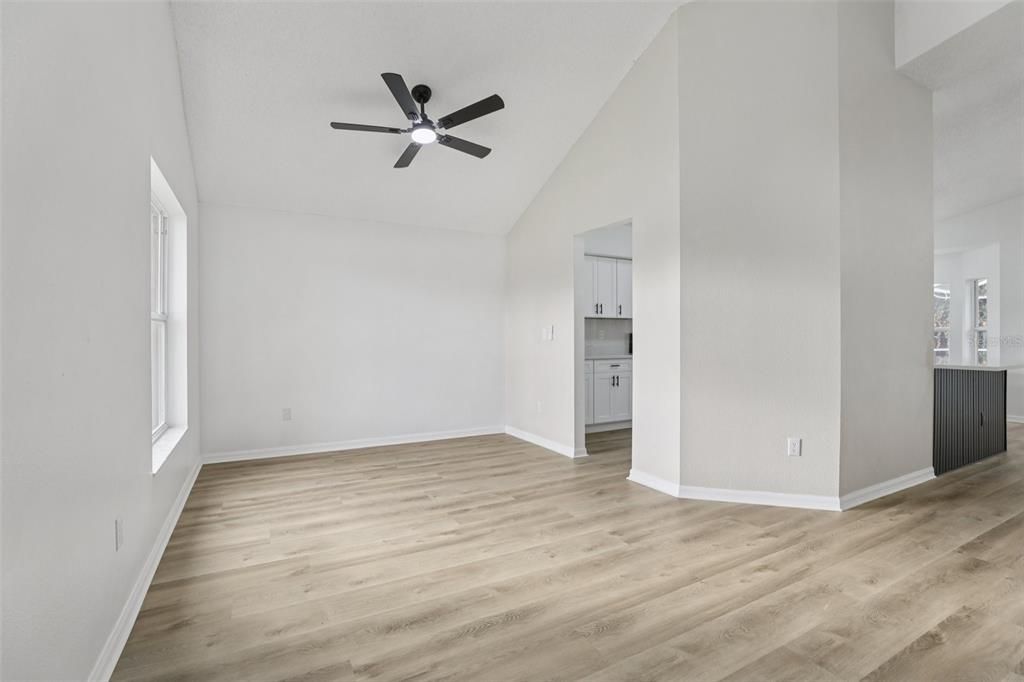 Active With Contract: $424,900 (4 beds, 2 baths, 1910 Square Feet)