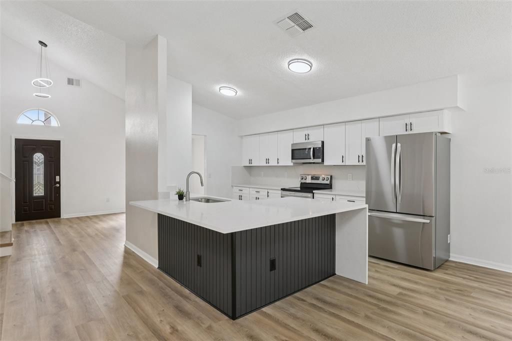 Active With Contract: $424,900 (4 beds, 2 baths, 1910 Square Feet)