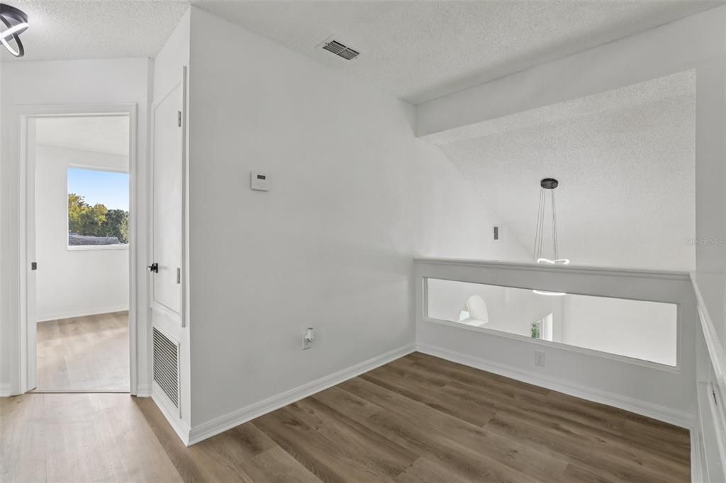 Active With Contract: $424,900 (4 beds, 2 baths, 1910 Square Feet)