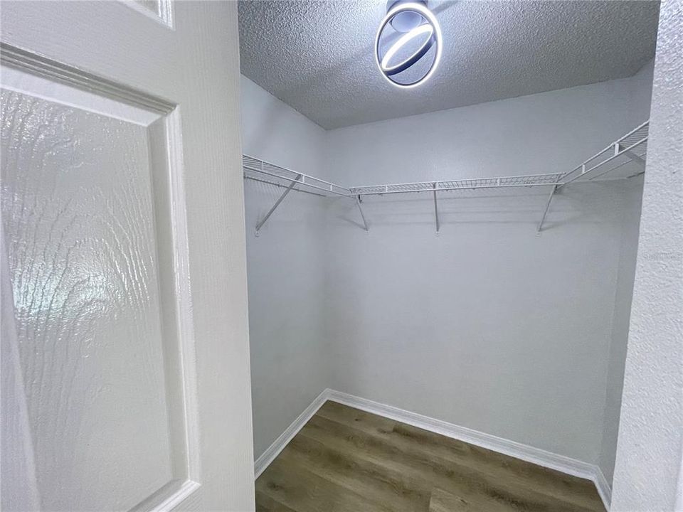 Active With Contract: $424,900 (4 beds, 2 baths, 1910 Square Feet)