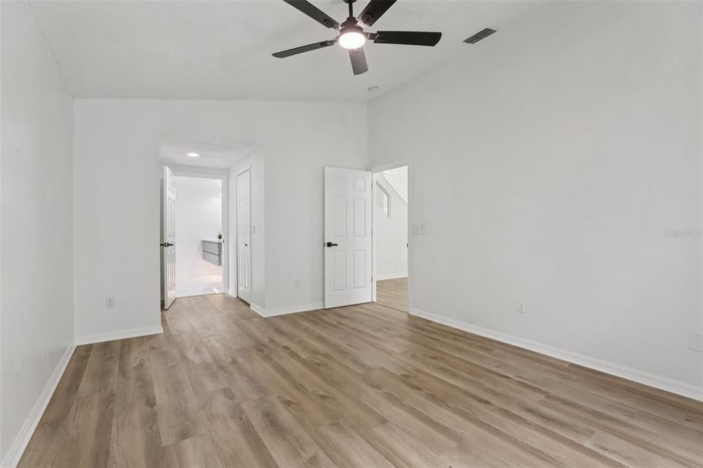 Active With Contract: $424,900 (4 beds, 2 baths, 1910 Square Feet)