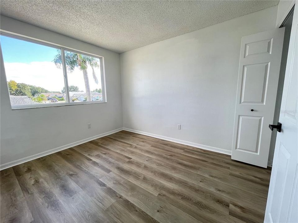 Active With Contract: $424,900 (4 beds, 2 baths, 1910 Square Feet)