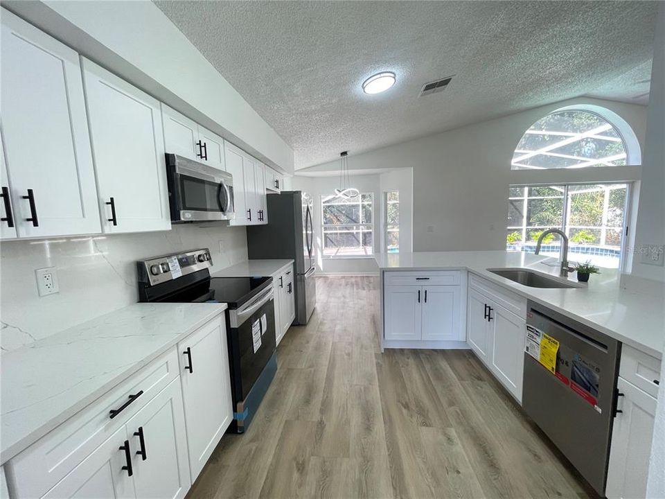 Active With Contract: $424,900 (4 beds, 2 baths, 1910 Square Feet)