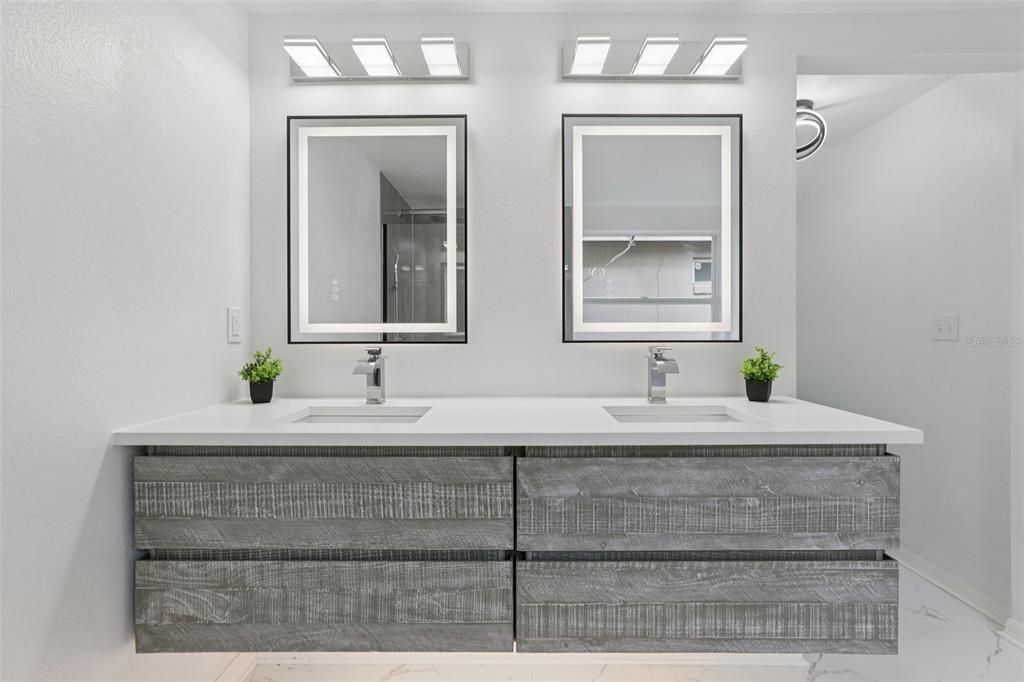 Active With Contract: $424,900 (4 beds, 2 baths, 1910 Square Feet)