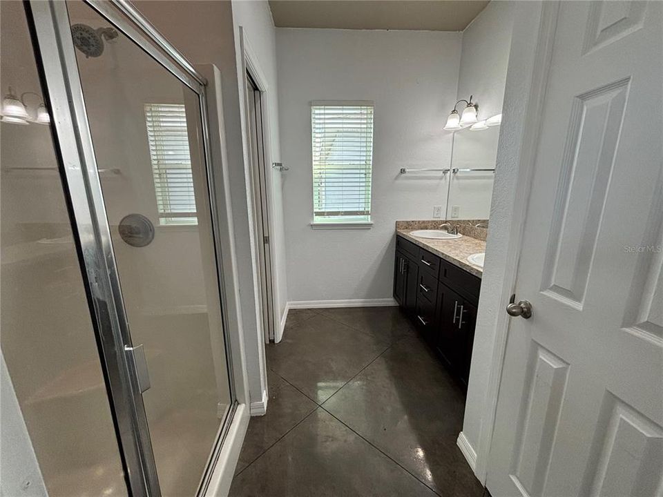 出租: $1,900 (3 贝兹, 2 浴室, 1553 平方英尺)