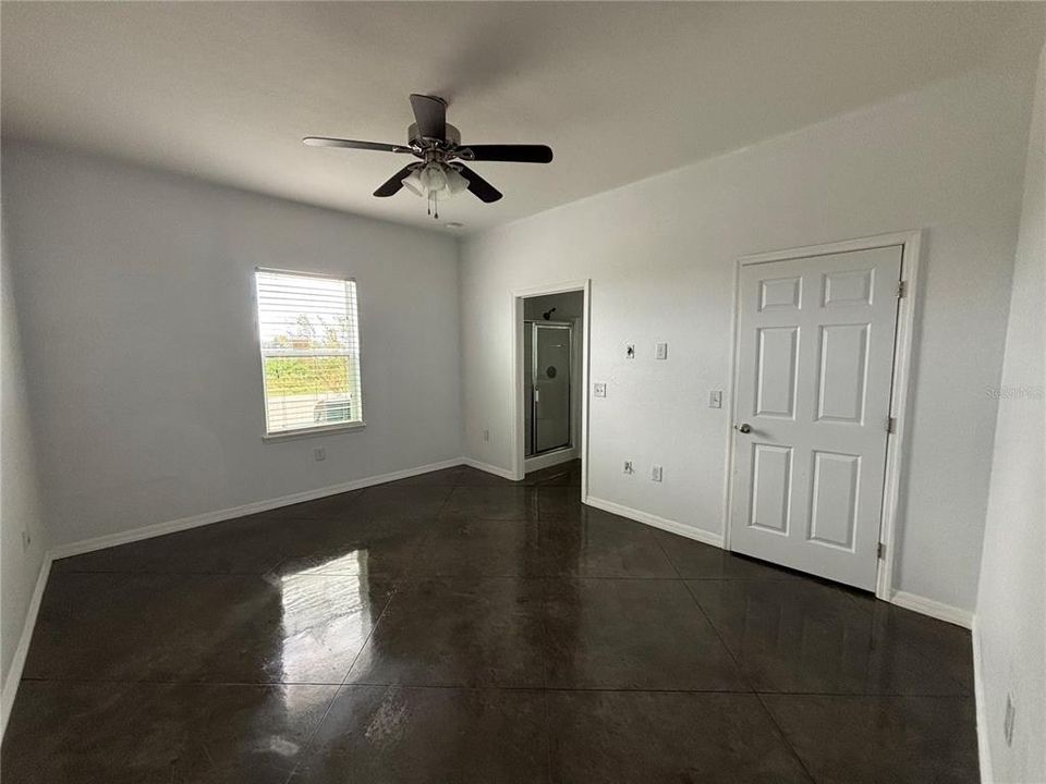 出租: $1,900 (3 贝兹, 2 浴室, 1553 平方英尺)