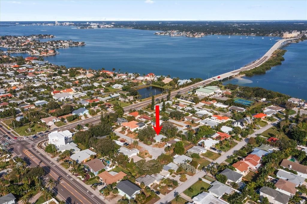 For Rent: $4,000 (3 beds, 2 baths, 1179 Square Feet)