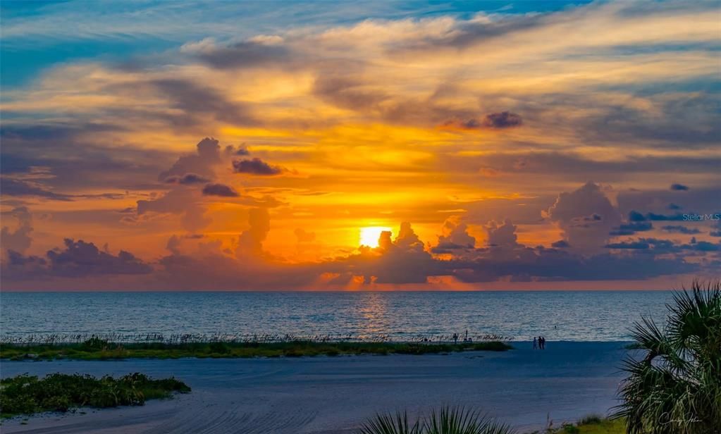 For Rent: $4,000 (3 beds, 2 baths, 1179 Square Feet)