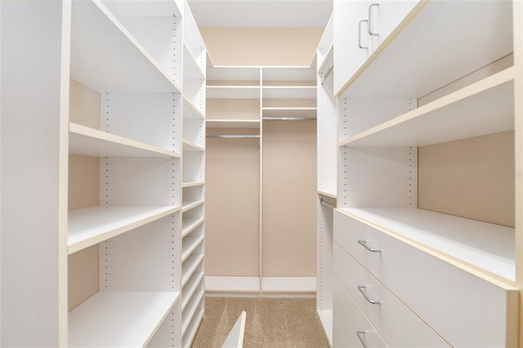 For Sale: $679,000 (4 beds, 3 baths, 3544 Square Feet)