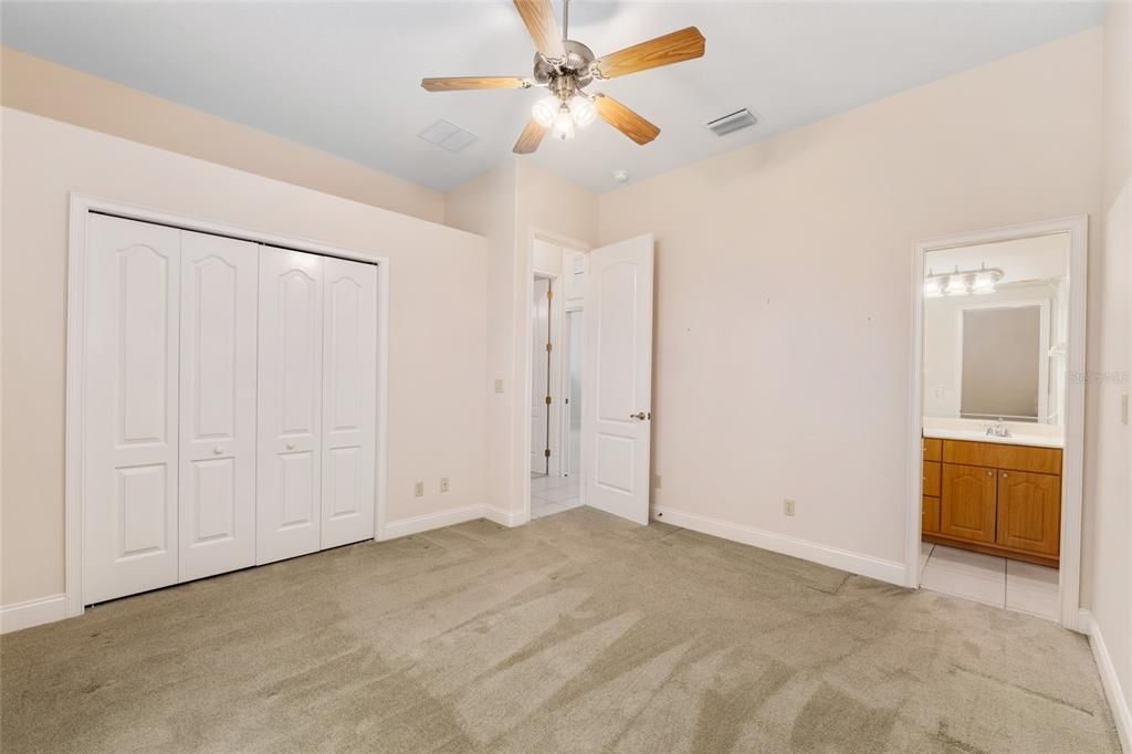 For Sale: $679,000 (4 beds, 3 baths, 3544 Square Feet)