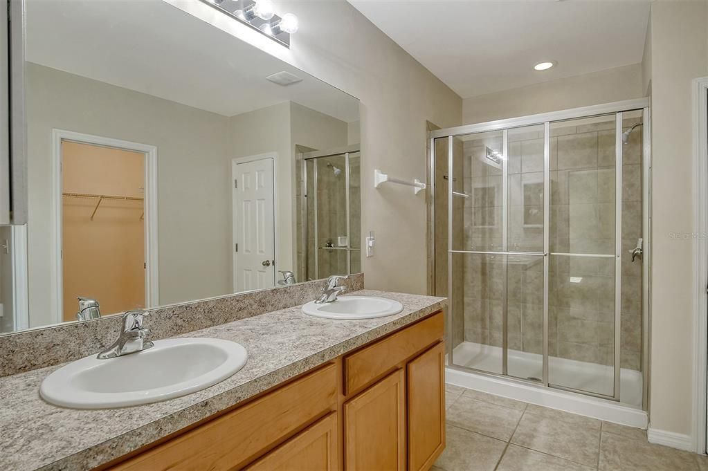 For Sale: $357,000 (3 beds, 2 baths, 1748 Square Feet)