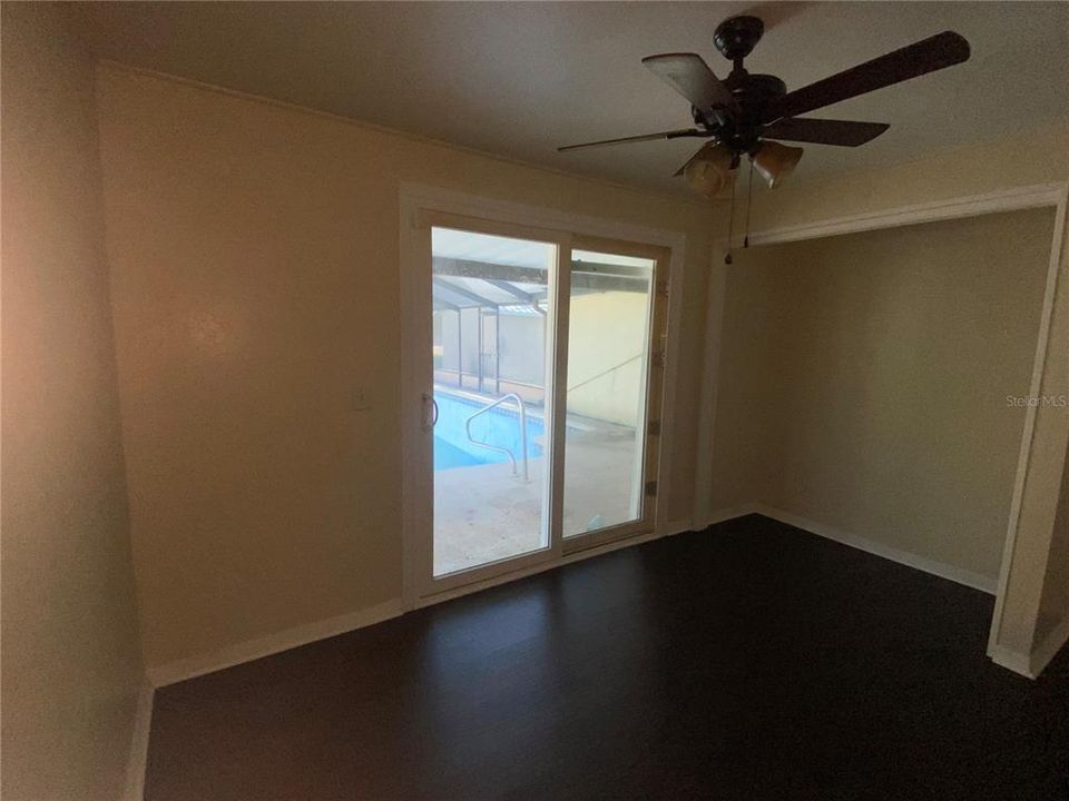 For Sale: $299,000 (3 beds, 2 baths, 1912 Square Feet)