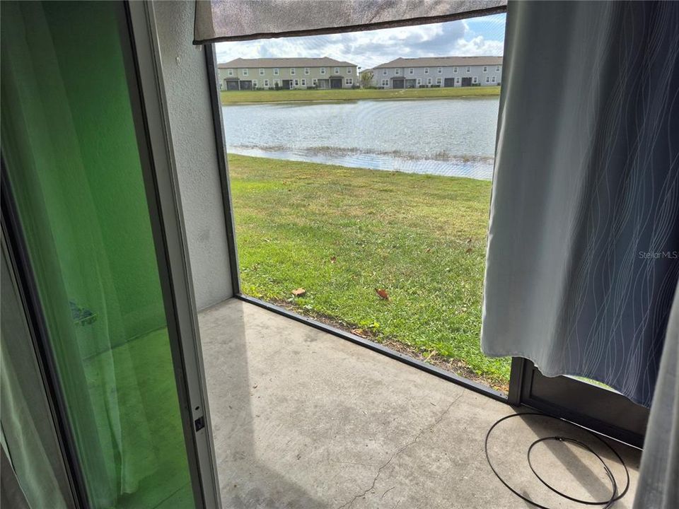 For Rent: $2,195 (3 beds, 2 baths, 2319 Square Feet)