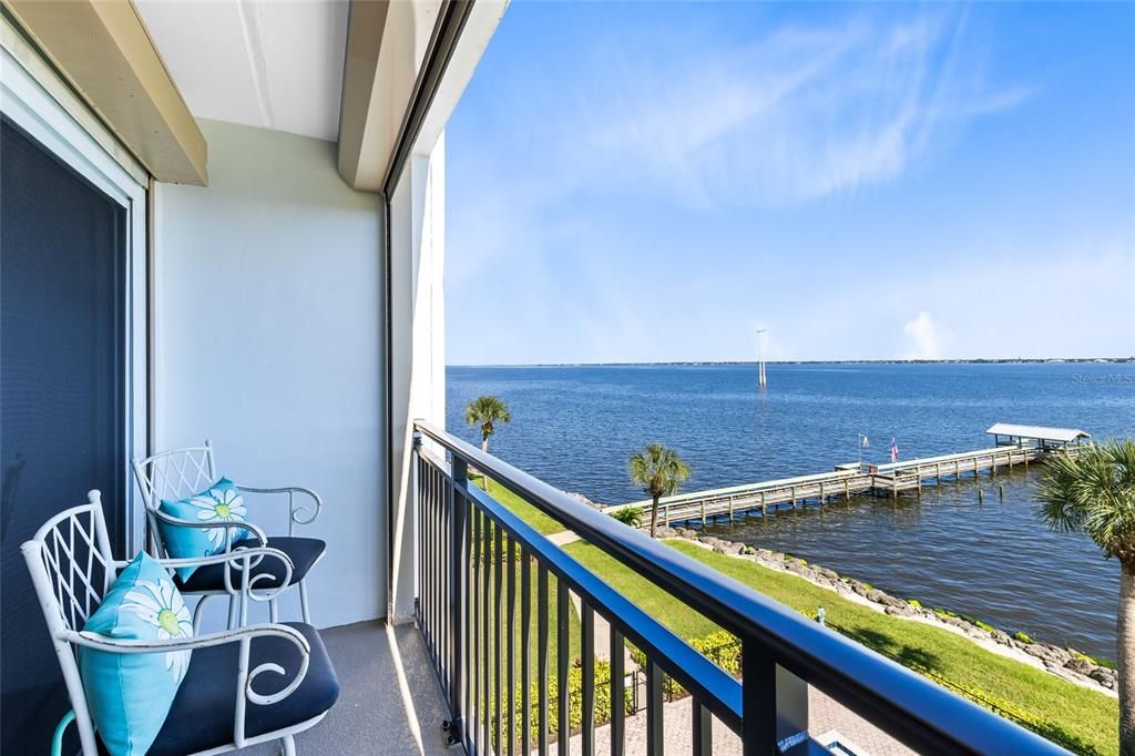 待售: $319,000 (2 贝兹, 2 浴室, 1146 平方英尺)