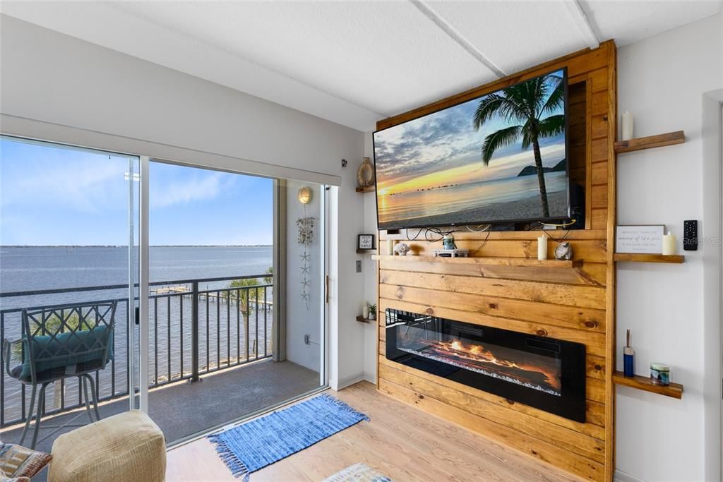 待售: $319,000 (2 贝兹, 2 浴室, 1146 平方英尺)