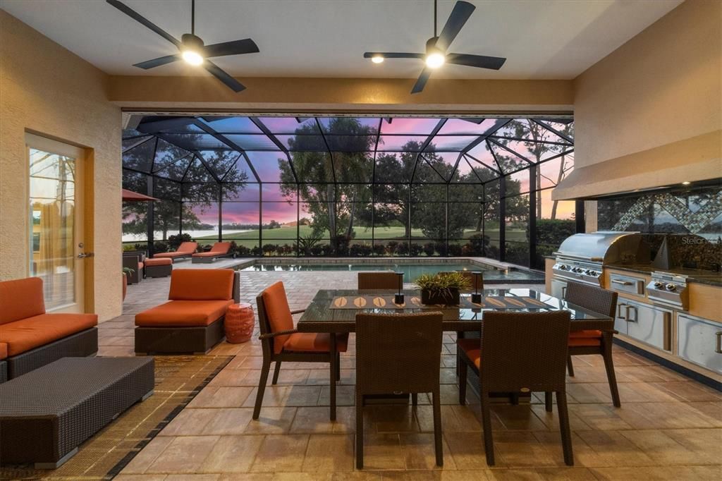 For Sale: $1,289,000 (3 beds, 2 baths, 2556 Square Feet)