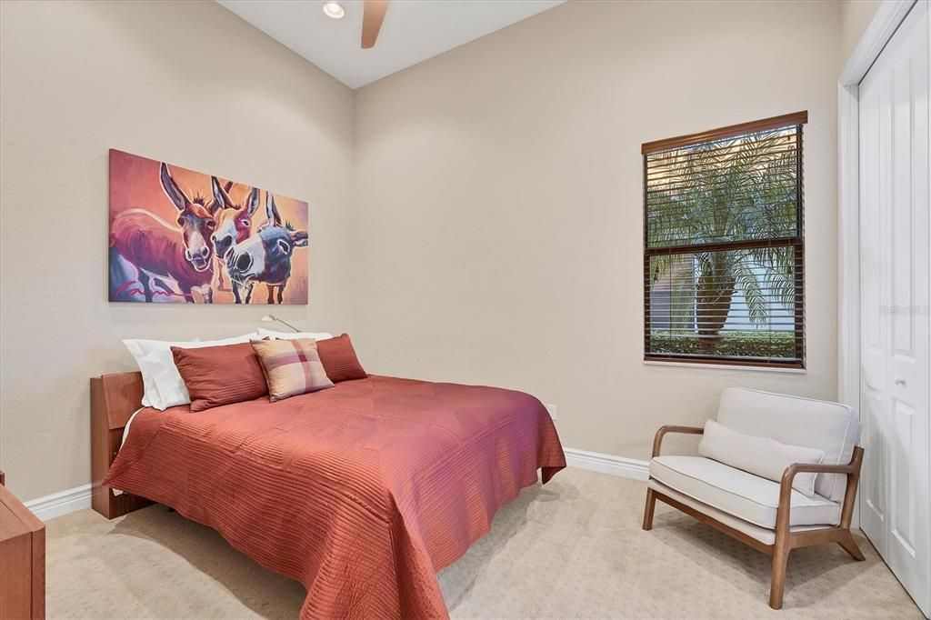 For Sale: $1,289,000 (3 beds, 2 baths, 2556 Square Feet)