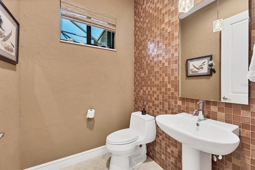 For Sale: $1,289,000 (3 beds, 2 baths, 2556 Square Feet)