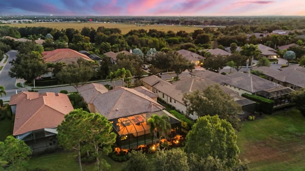 For Sale: $1,289,000 (3 beds, 2 baths, 2556 Square Feet)