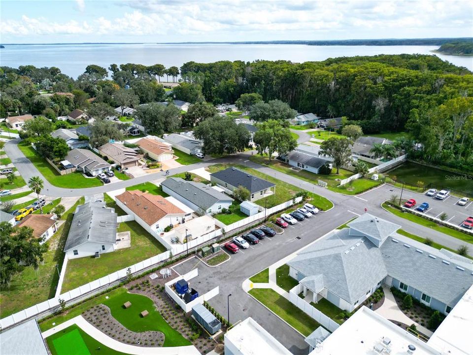 For Sale: $319,000 (4 beds, 3 baths, 1897 Square Feet)