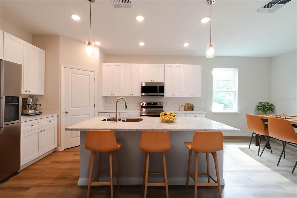 For Sale: $319,000 (4 beds, 3 baths, 1897 Square Feet)