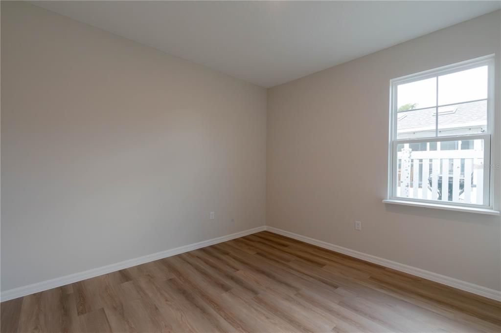 For Sale: $319,000 (4 beds, 3 baths, 1897 Square Feet)