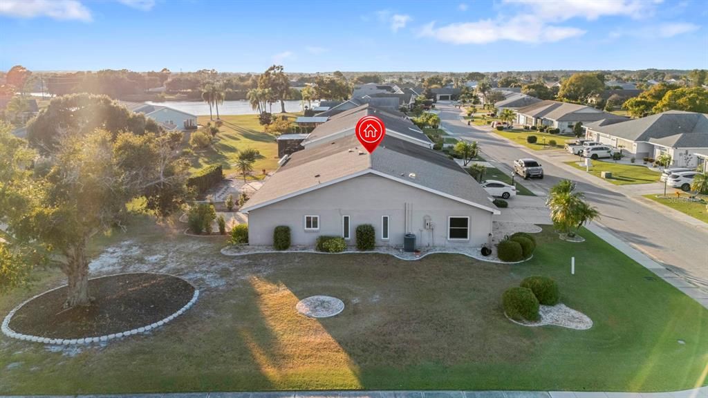 Под контрактом: $249,900 (2 спален, 2 ванн, 1744 Квадратных фут)