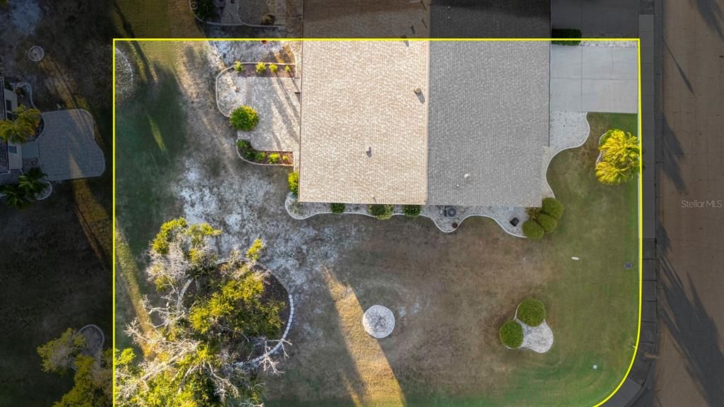 Под контрактом: $249,900 (2 спален, 2 ванн, 1744 Квадратных фут)