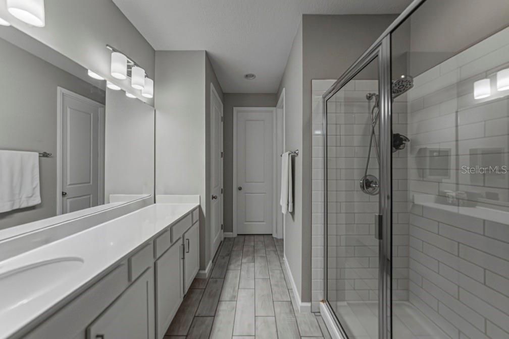 For Rent: $2,300 (3 beds, 2 baths, 1725 Square Feet)