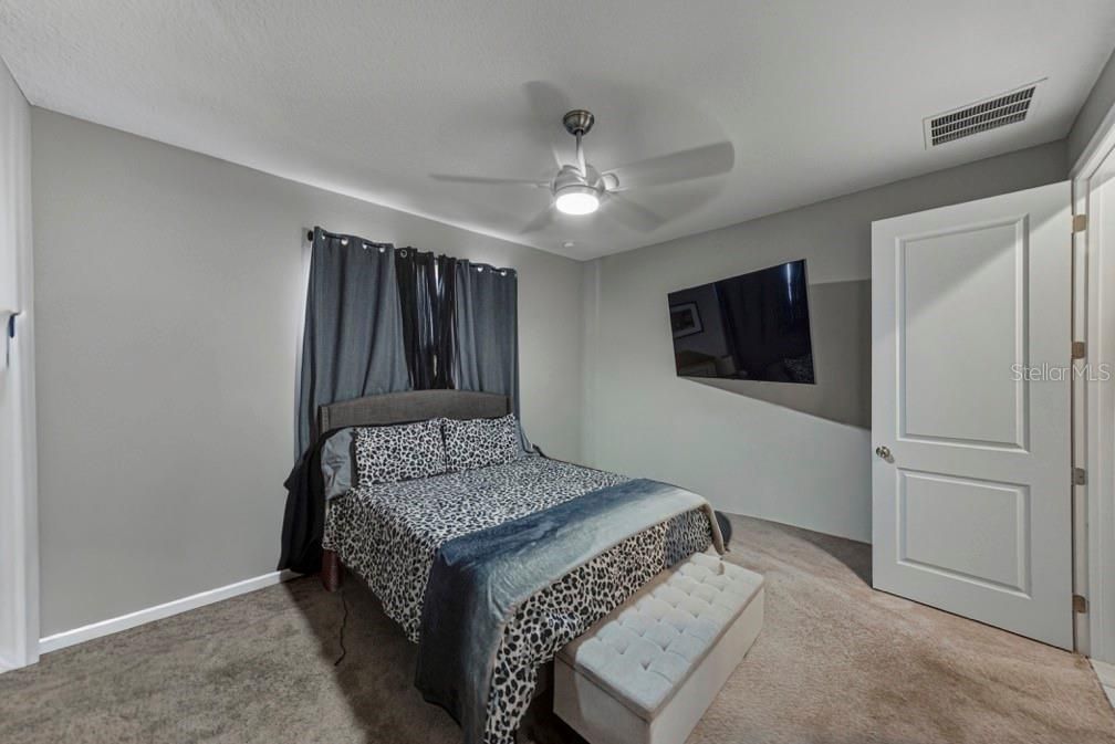 For Rent: $2,300 (3 beds, 2 baths, 1725 Square Feet)