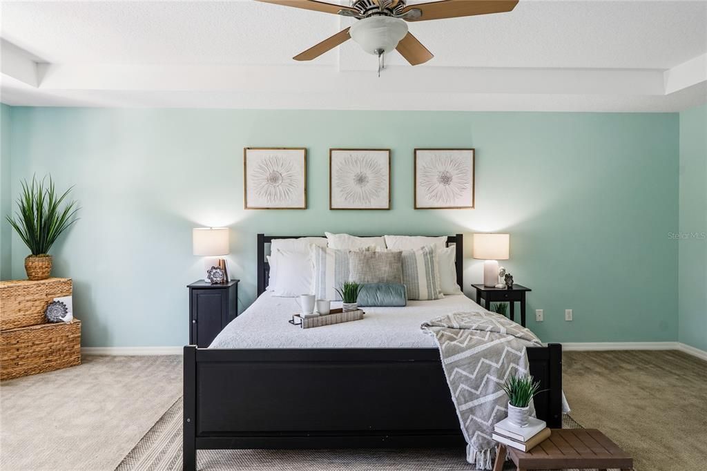 For Sale: $532,000 (4 beds, 2 baths, 2892 Square Feet)