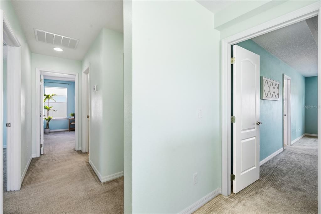 For Sale: $532,000 (4 beds, 2 baths, 2892 Square Feet)