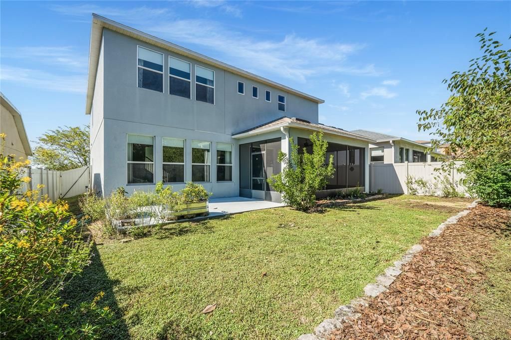 For Sale: $532,000 (4 beds, 2 baths, 2892 Square Feet)